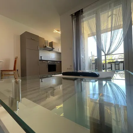 M&m Apartment *