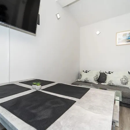 Apartment M&m