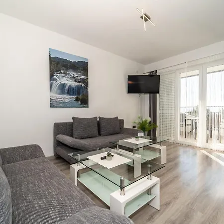 M&m Apartment