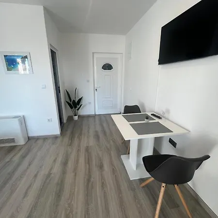 Apartment M&m